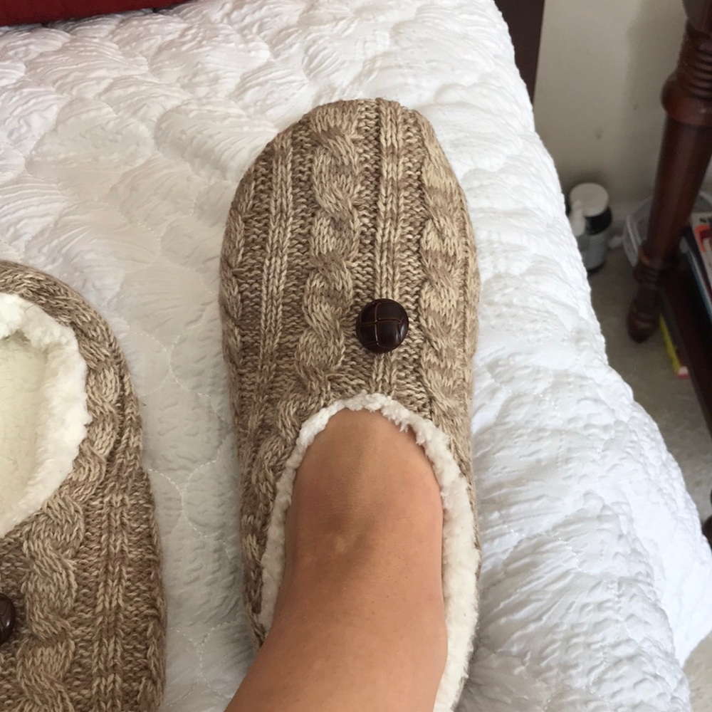 slippers - Picture 4 of 4